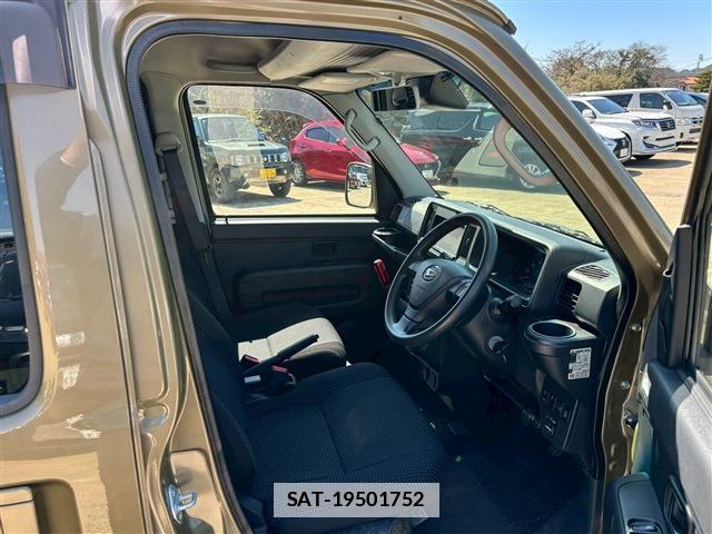 Daihatsu HIJET CARGO 2019-08 7814682-13