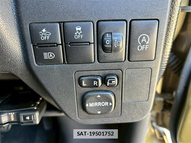 Daihatsu HIJET CARGO 2019-08 7814682-15