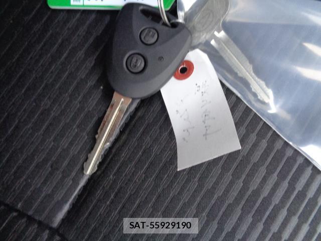 Daihatsu HIJET CARGO 2026-04 7817137-8