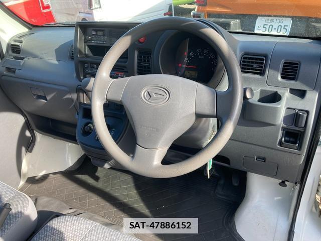 Daihatsu HIJET CARGO 2017-06 7819995-18