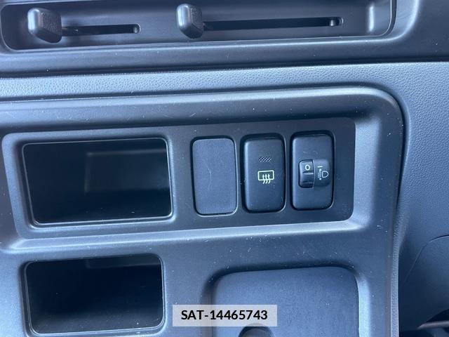 Daihatsu HIJET CARGO 2016-09 7823136-11