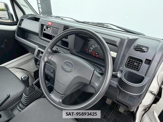 Daihatsu HIJET TRUCK 2015-01 7814838-1