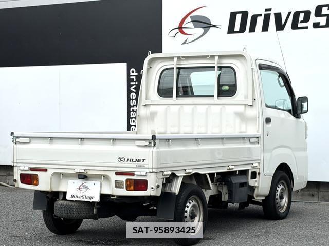 Daihatsu HIJET TRUCK 2015-01 7814838-3