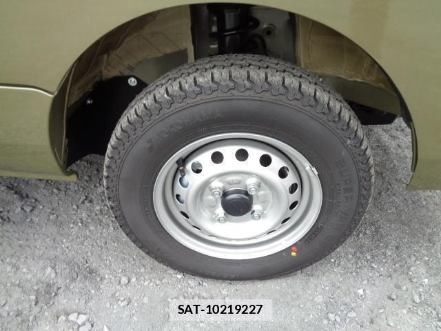 Daihatsu HIJET TRUCK 2026-01 7817082-15