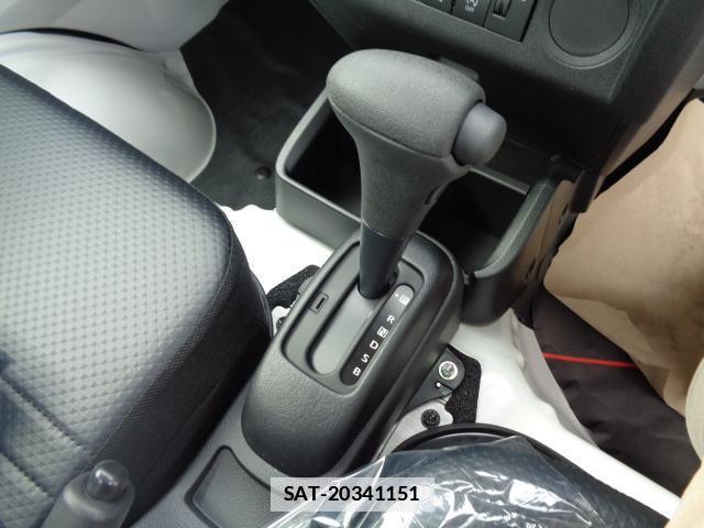 Daihatsu HIJET TRUCK 2026-03 7817105-6
