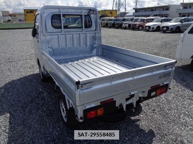 Daihatsu HIJET TRUCK 2026-03 7817108-15