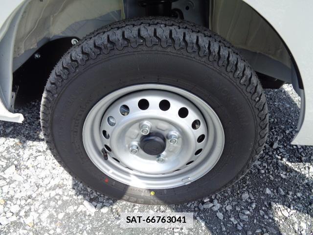 Daihatsu HIJET TRUCK 2026-03 7817109-12