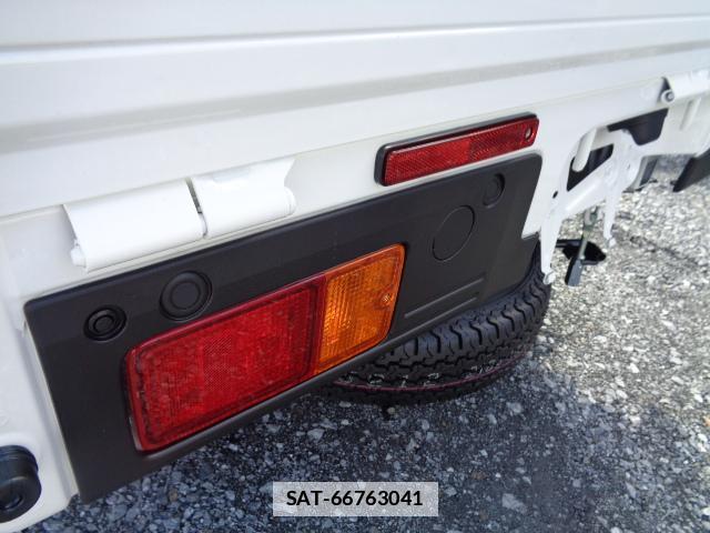 Daihatsu HIJET TRUCK 2026-03 7817109-15