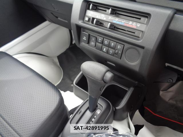 Daihatsu HIJET TRUCK 2026-03 7817121-6