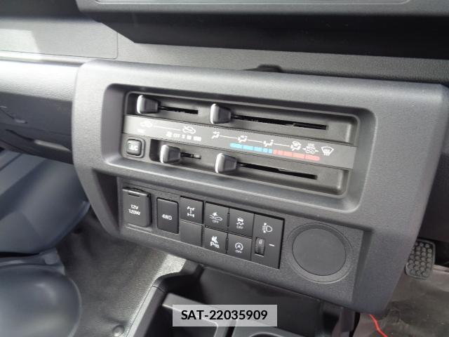 Daihatsu HIJET TRUCK 2026-04 7817124-5