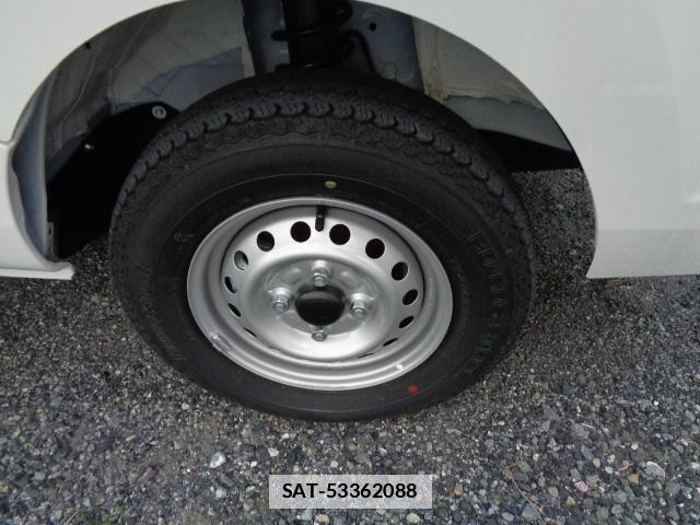 Daihatsu HIJET TRUCK 2026-03 7817126-14
