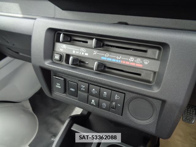 Daihatsu HIJET TRUCK 2026-03 7817126-5