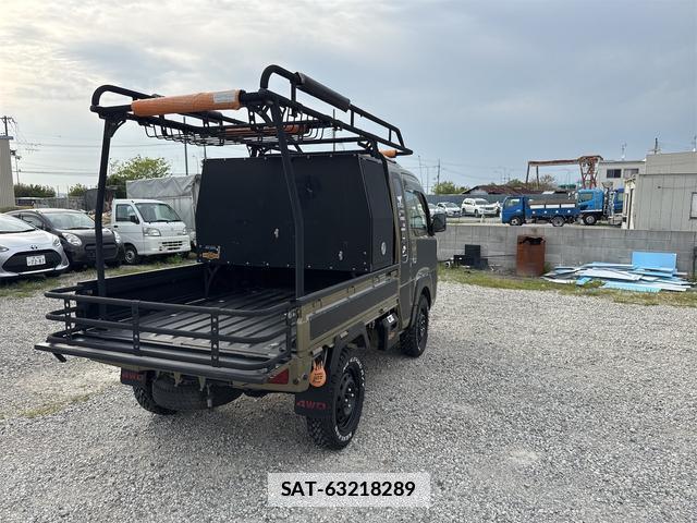 Daihatsu HIJET TRUCK 2017-06 7818900-12