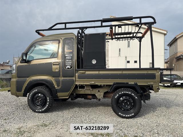 Daihatsu HIJET TRUCK 2017-06 7818900-3