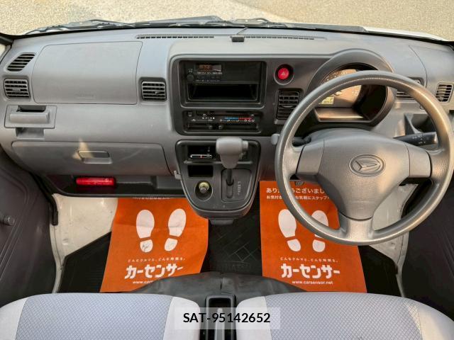 Daihatsu HIJET VAN 2013-10 7812122-15