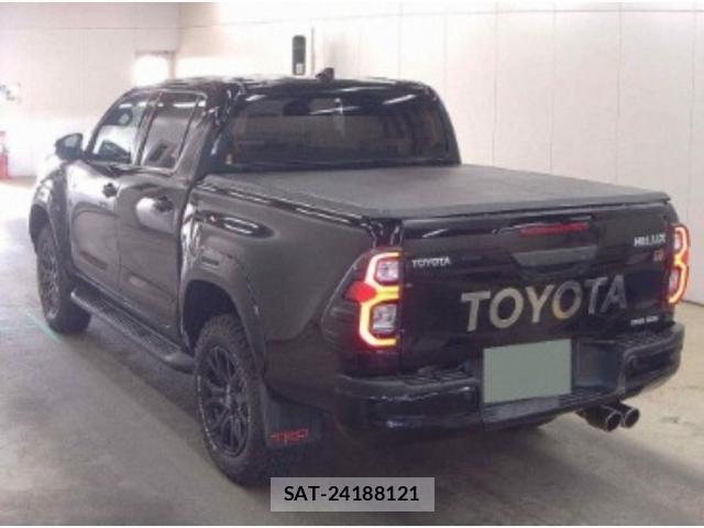 Toyota HILUX 2023-11 7811364-1