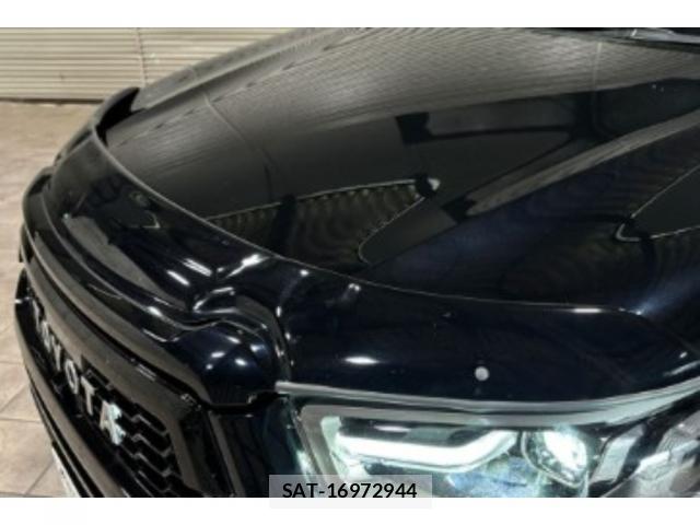 Toyota HILUX 2024-02 7811365-10