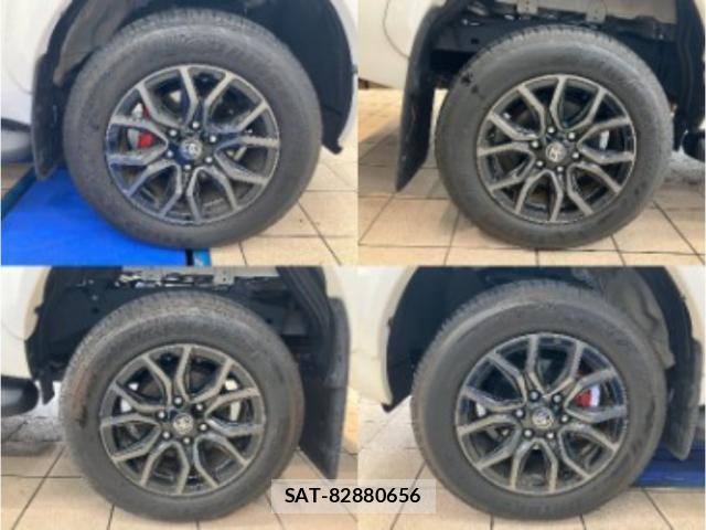 Toyota HILUX 2024-05 7811738-4