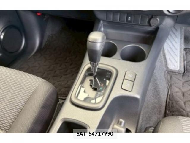 Toyota HILUX 2018-12 7811755-10