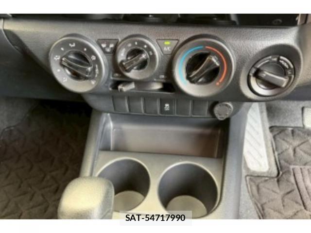 Toyota HILUX 2018-12 7811755-11