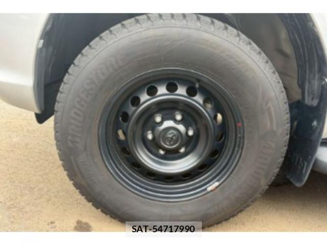 Toyota HILUX 2018-12 7811755-13