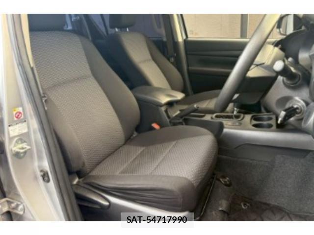 Toyota HILUX 2018-12 7811755-4