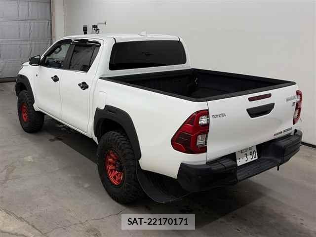 Toyota HILUX 2022-03 7811786-1