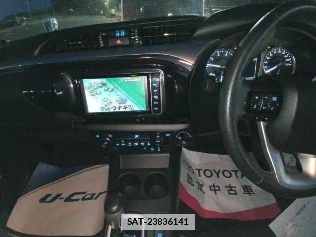 Toyota HILUX 2021 7812265-2