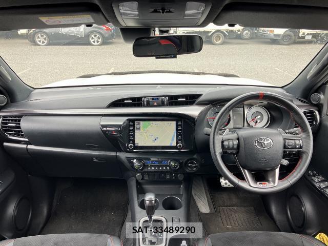 Toyota HILUX 2023-02 7818055-2