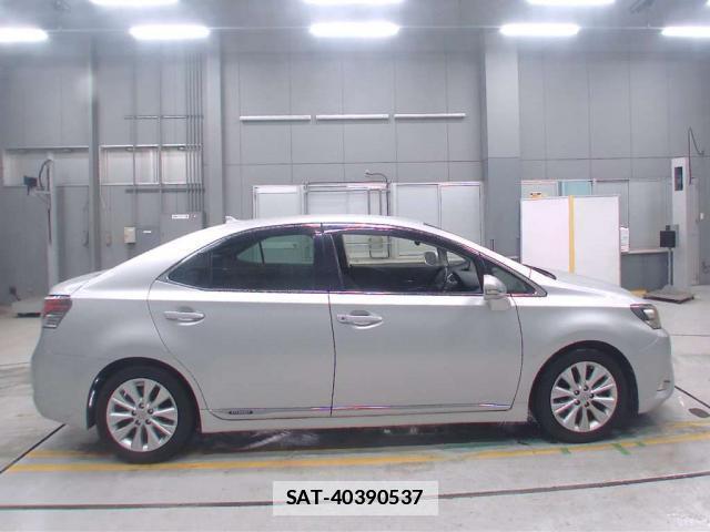 Lexus HS 2013-06 7816718-3