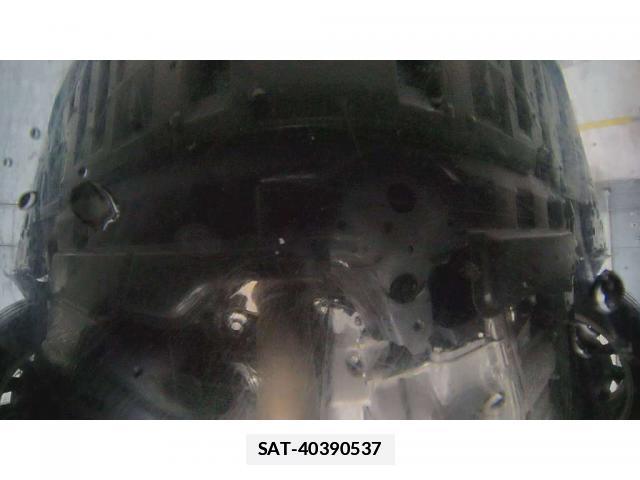 Lexus HS 2013-06 7816718-8