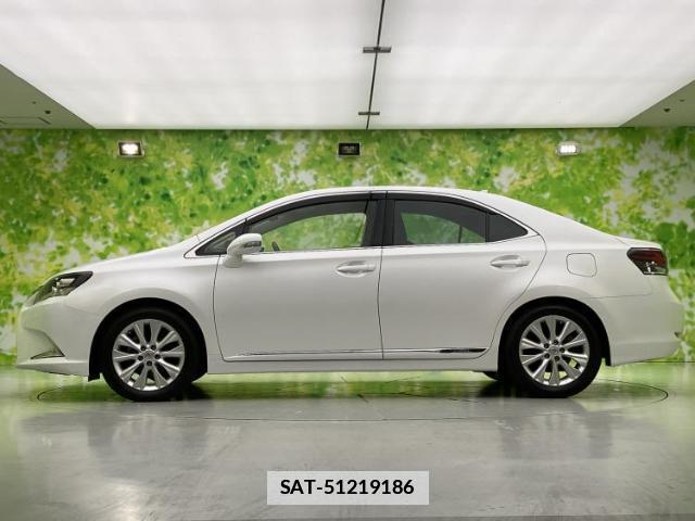 Lexus HS 2013-05 7821133-1