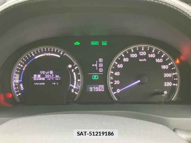 Lexus HS 2013-05 7821133-13