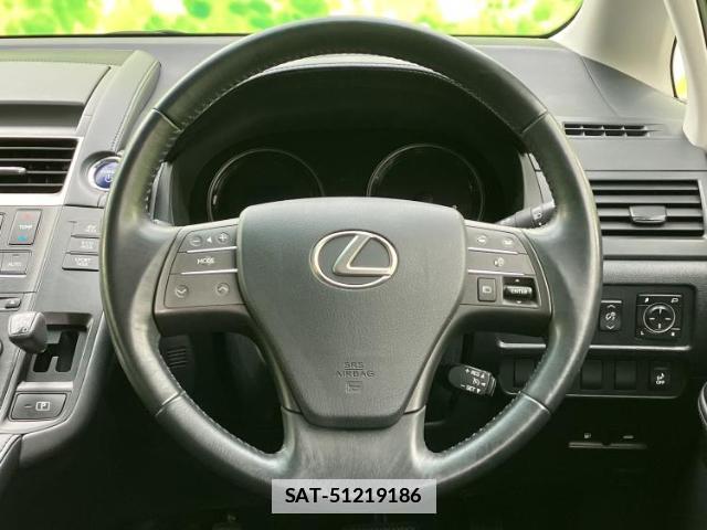 Lexus HS 2013-05 7821133-14
