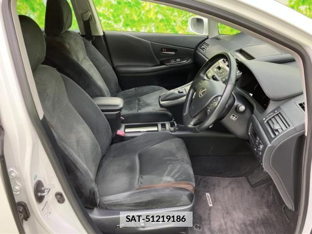Lexus HS 2013-05 7821133-3