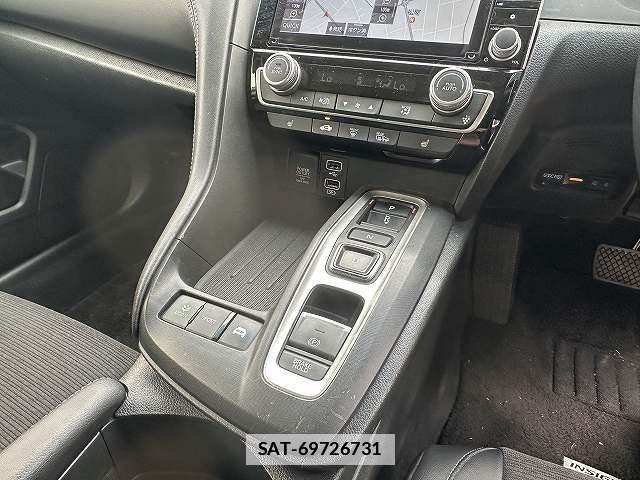 Honda INSIGHT 2019-12 7815627-6