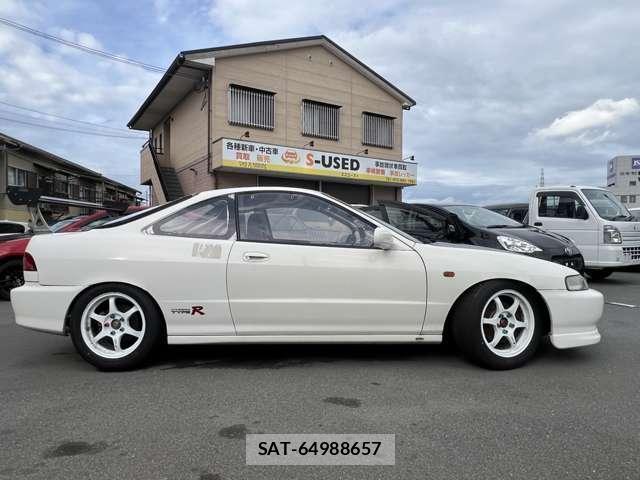 Honda INTEGRA 1998-03 7815564-17