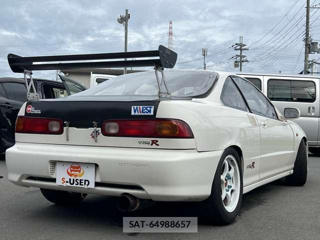 Honda INTEGRA 1998-03 7815564-2