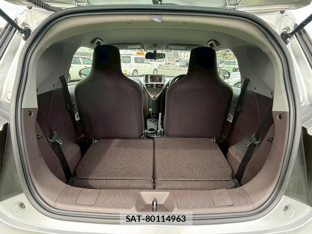 Toyota IQ 2009-03 7812683-11
