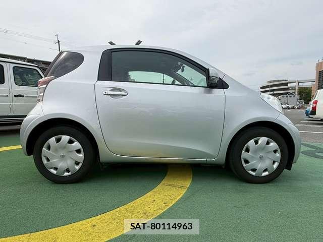 Toyota IQ 2009-03 7812683-2