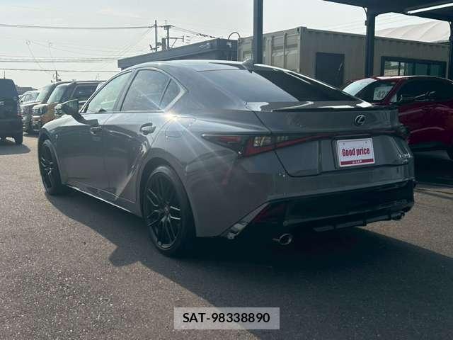 Lexus IS 2024-05 7812661-14
