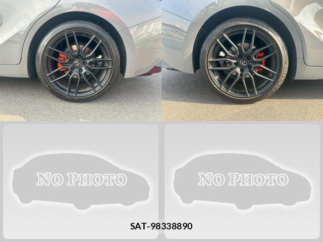 Lexus IS 2024-05 7812661-19