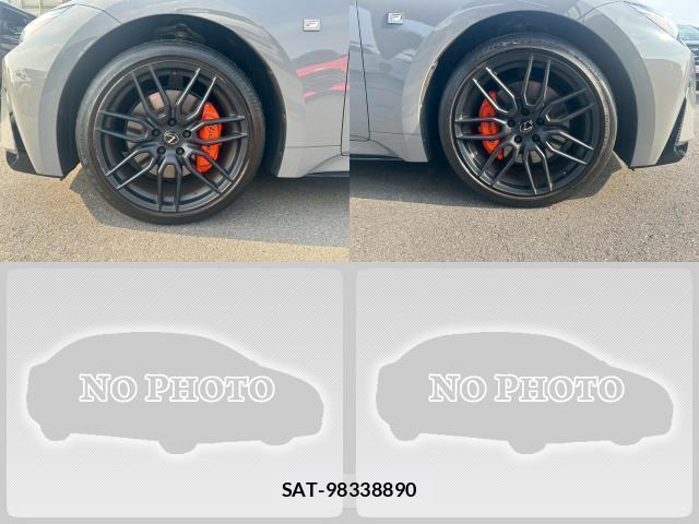 Lexus IS 2024-05 7812661-8