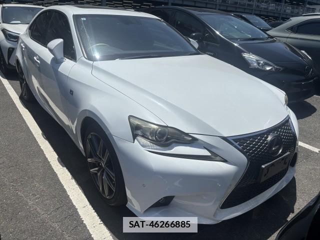 Lexus IS 2013-07 7813439-1