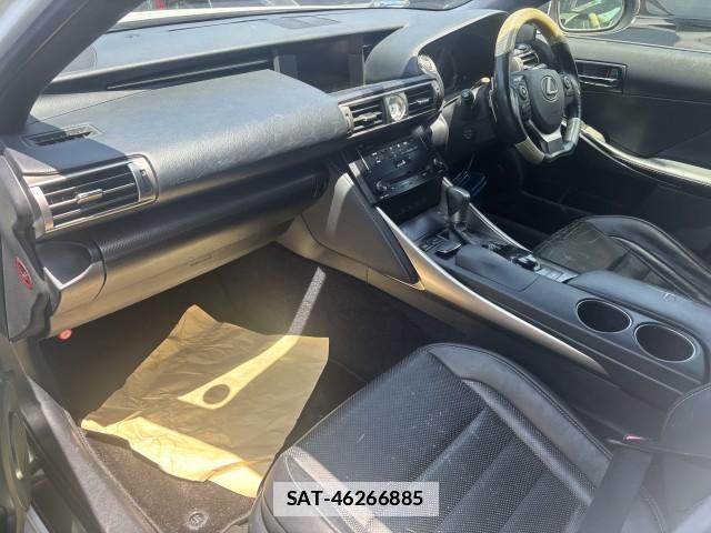 Lexus IS 2013-07 7813439-2