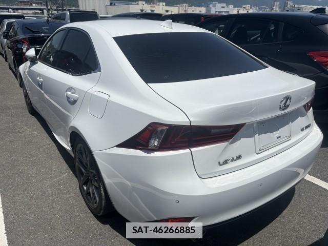 Lexus IS 2013-07 7813439-4