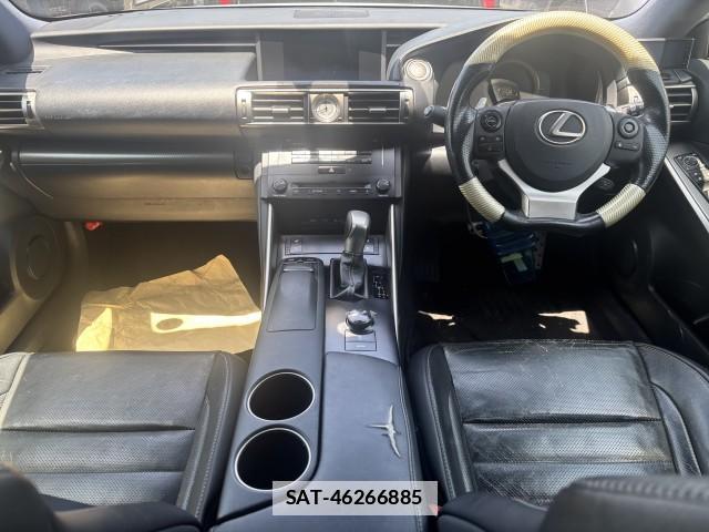Lexus IS 2013-07 7813439-8