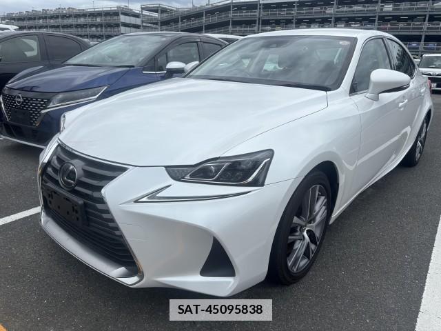 Lexus IS 2017-09 7813497-0