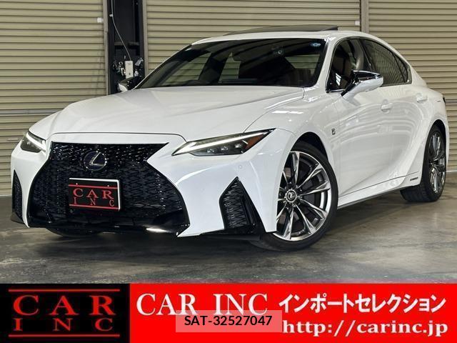 Lexus IS 2021-02 7814124-0