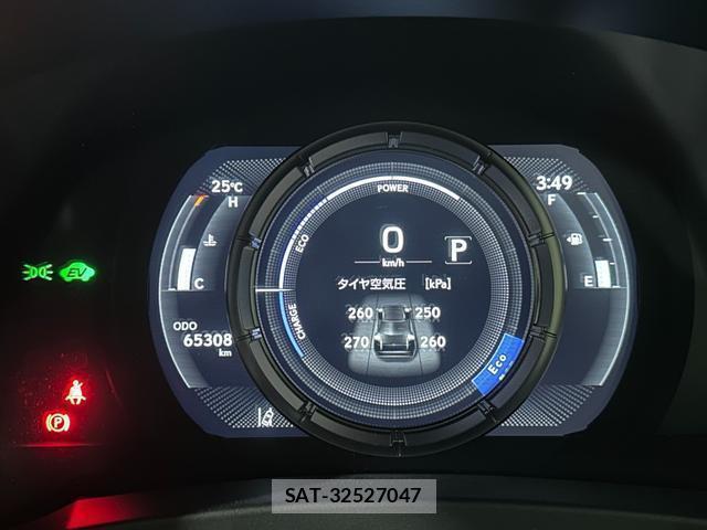 Lexus IS 2021-02 7814124-14